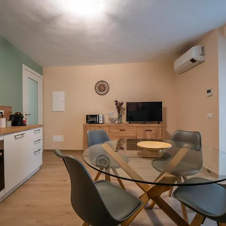 Ca' Dal Pum - Orta - Elegant Apartament *